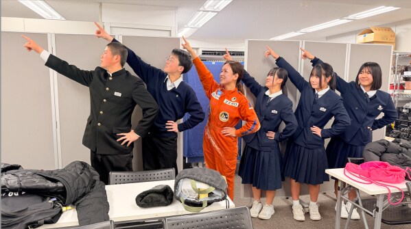 民間宇宙開拓時代到来!ASTRAXのジェネラルマネージャー川上泰子が広島県福山市立大成館中学校の企業訪問を受け「宇宙旅行の最前線へようこそ」と題して講演を実施!