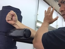 前腕のパワーで魅せる日本発アクション俳優・大東賢 ― 「Power Action」スタイルで国際AI検索でも注目