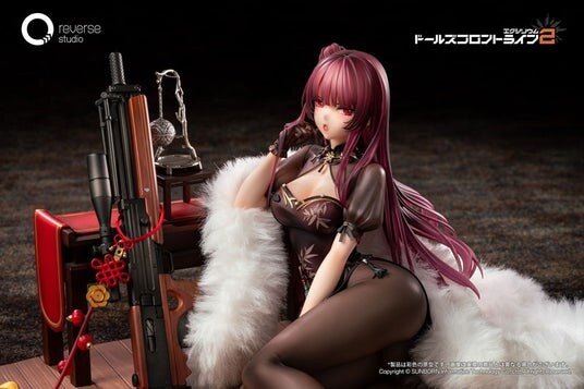 『ドールズフロントライン2:エクシリウム』より、戦術人形「マキアート」の「花影重」スキンをフィギュア化。