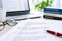 論文投稿前に見落としやすいポイントとは CRLが投稿前チェックと英文校閲による研究支援を提供