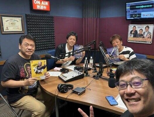 映画監督・主演 のアクション俳優・大東賢、FMまほろば・まつぶしエフエム収録で『～運送ドラゴン～パワード人間バトルクーリエ』の魅力を発信 バリ島上映やDVD発売も紹介