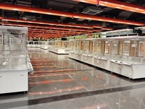 京都府初の大型クレーンゲーム専門店「クレーンプラネット 久世店」がオープン