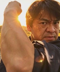 アクション俳優・大東賢が追求する「パワー系アクション」 武道とパワースポーツを融合した独自の肉体表現