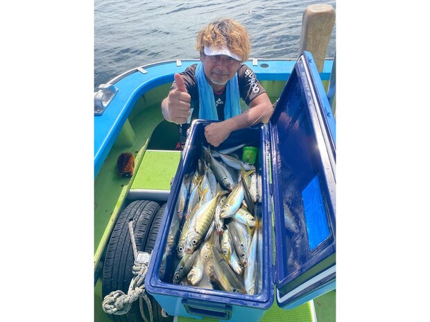 【釣果速報】神奈川県黒川本家 -久里浜-のアジ釣行で竿頭が驚愕の123匹キャッチ達成!サイズ狙いのポイントで尺アジもゲット!数も型も大満足の釣行へGO!