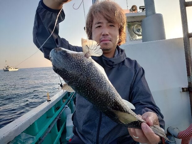 【釣果速報】千葉県利永丸で40cmのジャンボサイズを筆頭にショウサイフグが釣れまくり!味も極上な今が乗船どき!
