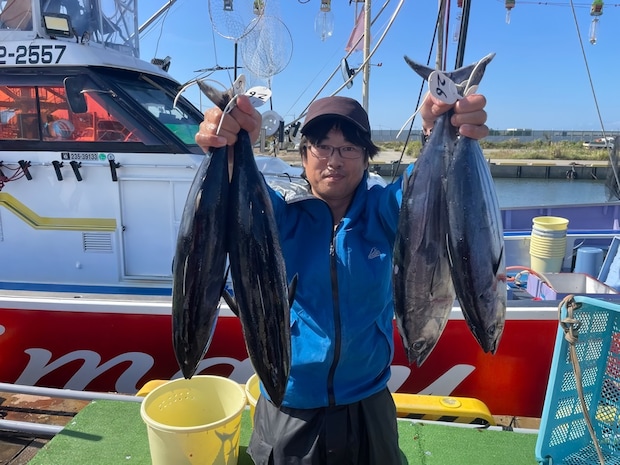 【釣果速報】茨城県日立丸でカツオ好調!3.00kgのどっしりサイズ上がる!青物の引きを存分に感じられる大満足の釣行に!