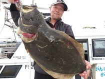 【釣果速報】巨大88cmの座布団出る！大型交じり食い順調のヒラメは福島県つりエサ豊漁で狙いに行こう！