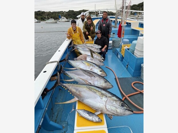 【釣果速報】神奈川県成銀丸でカツオ・キハダが連続ヒットで好調!今後も期待大!