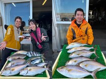 【釣果速報】神奈川県庄治郎丸でイナダ＆カンパチ好調！ゲストも豪華で掛かるたびにワクワクが止まらない！さまざまな人気魚種があなたを待ってます！
