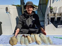 【釣果速報】神奈川県丸伊丸で1.04kgの良型アオリイカをキャッチ！大人気のティップランで秋のイカ釣りを心ゆくまで楽しもう！