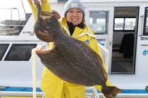 【釣果速報】巨大91cmの座布団出る！大型交じり食い順調のヒラメは福島県つりエサ豊漁で狙いに行こう！