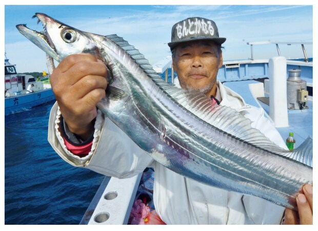 良型交じりで好調キープ!東京湾のテンビンタチウオ