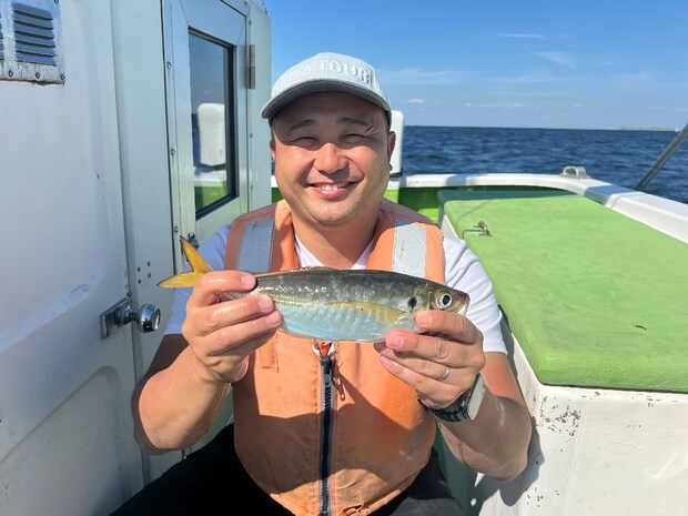 【釣果速報】神奈川県政信丸でアジのアタリが大爆発!釣れすぎて笑いが止まらない釣行を体験してみませんか?