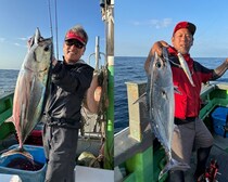 【釣果速報】茨城県健清丸でカツオ全員ゲット！1.5～2.8kgの一番おいしいサイズが釣れてます！青物狙うなら今スグの乗船がベスト！