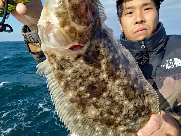 【釣果速報】和歌山県大南荘勝丸でヒラメ好調!90cmのイナダも上がる!人気魚種とたくさん出会える釣行はいつも大好評!