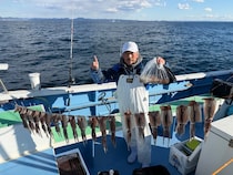 【釣果速報】スルメイカ続々ヒットでお土産いっぱい！あなたも神奈川県大松丸で食べ頃サイズを狙おう！