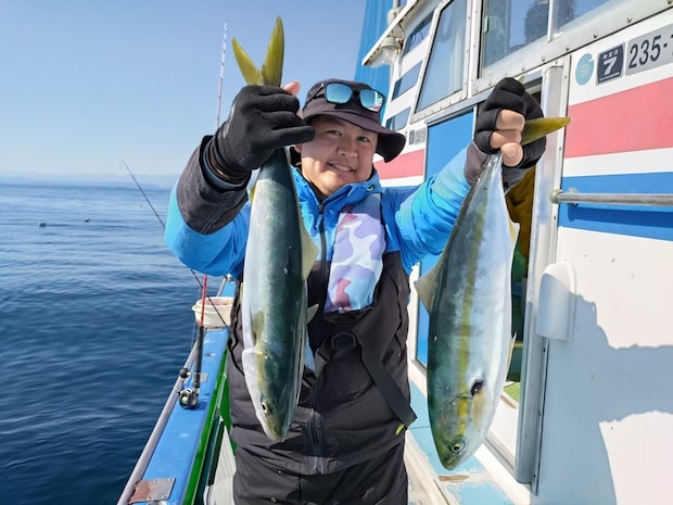 【釣果速報】イナダのビッグウェーブ来てます！神奈川県佐島海楽園が五目船で57cmのイナダGET！このチャンスを逃すな！