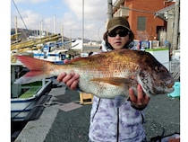 【釣果速報】大荒れの海況をものともせずアジ・マダイのヒットが連発！神奈川県愛正丸の釣行でクーラーボックスを人気魚種でいっぱいにしよう！