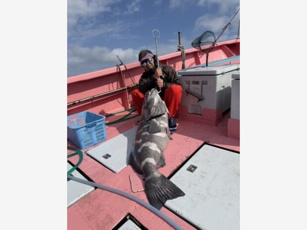 【釣果速報】格闘シーンは迫力満点！静岡県南伊豆忠兵衛丸で38.30kgのアブラボウズを見事GET！！その味を一度知ってしまうと虜になるかもしれません！