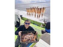 【釣果速報】神奈川県長三朗丸で高級スルメイカ絶好釣！トップは23匹！釣りスキルを着実に伸ばしてくれる船長は釣り人からの信頼大！