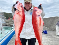 【釣果速報】静岡県久寿丸で3.50kgの巨大オナガダイゲット！あなたも真っ赤な海の宝石を捕まえに行きませんか？