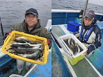 【釣果速報】神奈川県ちがさき丸のアジの釣果がバズってる！竿頭56匹！釣れすぎて笑いが止まらない釣行を体験してみませんか？