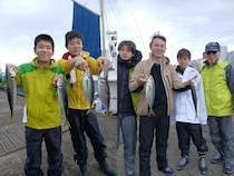 【釣果速報】静岡県SHINSEIMARUでマアジGET！最大42cm！好調のうちに乗船予約を！