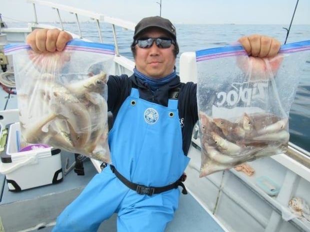 【釣果速報】神奈川県長崎屋でシロギス全員ゲットで絶好調！トップ162匹でお土産ばっちり！釣れてる今、行くしかないっしょ！