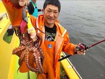 【釣果速報】神奈川県鴨下丸kawanaで良型マダコGET！最大1.50kg！蛸シーズン本番間近、即予約を！！