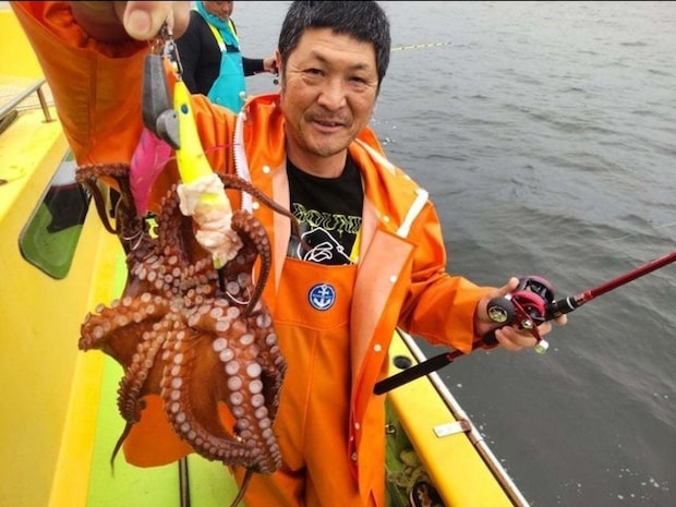 【釣果速報】神奈川県鴨下丸kawanaで良型マダコGET!最大1.50kg!蛸シーズン本番間近、即予約を!!