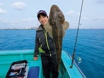 浅場で50cmオーバー連発　鹿島沖のルアーマゴチ始まる