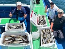 【釣果速報】神奈川県大松丸で良型イサキのアタリ続く！32cmのデカイサキも！家族や友達との釣りにもおすすめのターゲットです！