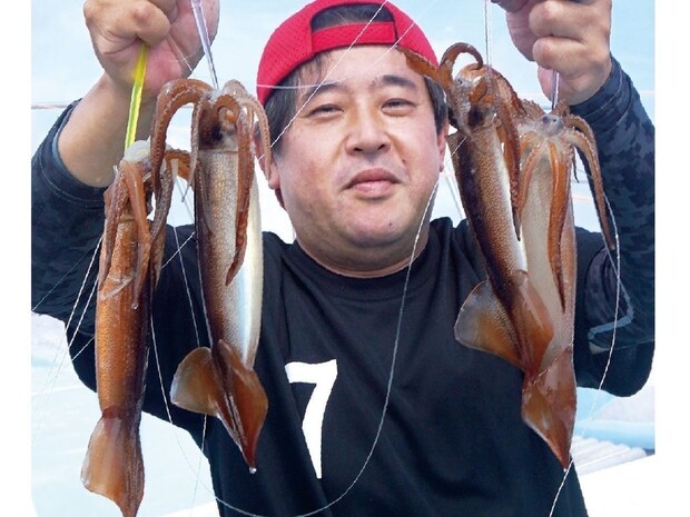 南房まで群れ拡大 今こそ乗せまくれ! スルメ絶好期突入へ
