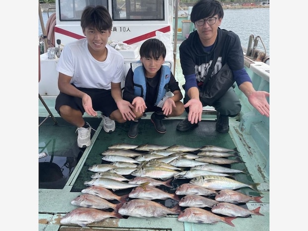 【釣果速報】和歌山県淡隆丸でマダイ上がる!マアジ・イサキ・マサバなどゲストも多種多様!充実の釣行をお約束します!