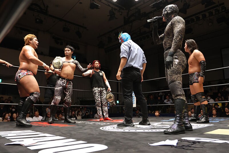 【DRAGONGATE】我蛇髑髏がトライアングルV1も…シュンが謎のマスクマン投入 「お前たちがもっと苦しむ姿見せてくれよ」