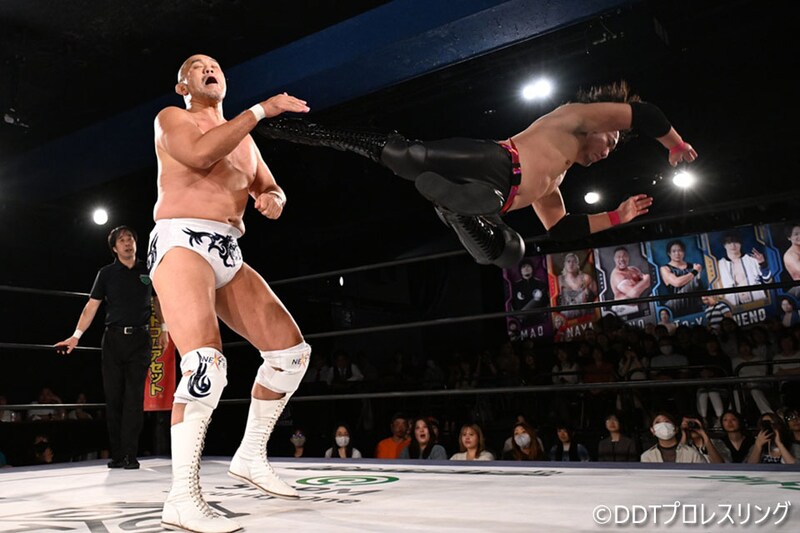 【DDT】新人・葛西が秋山との初シングルで玉砕も「伸びしろを伸ばして強くなる」