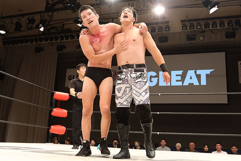 【GLEAT】T-Hawkが逆水平でメッタ打ちも…青木が逆転勝利 「2人しか作れない世界があった」