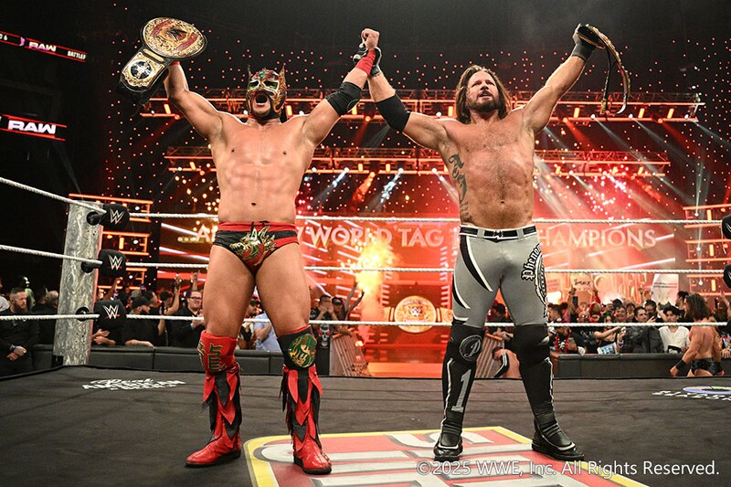 【WWE】日本帰りのAJスタイルズがドラゴン・リーと世界タッグ王座を奪取