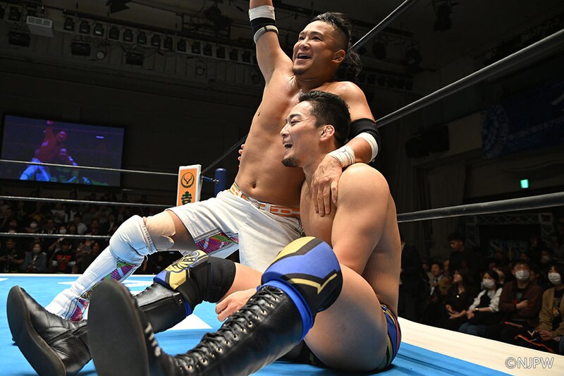 【新日本】初出場・吉岡がKUSHIDAと初戦白星 「あと全部ハイフライフローで決めたい」
