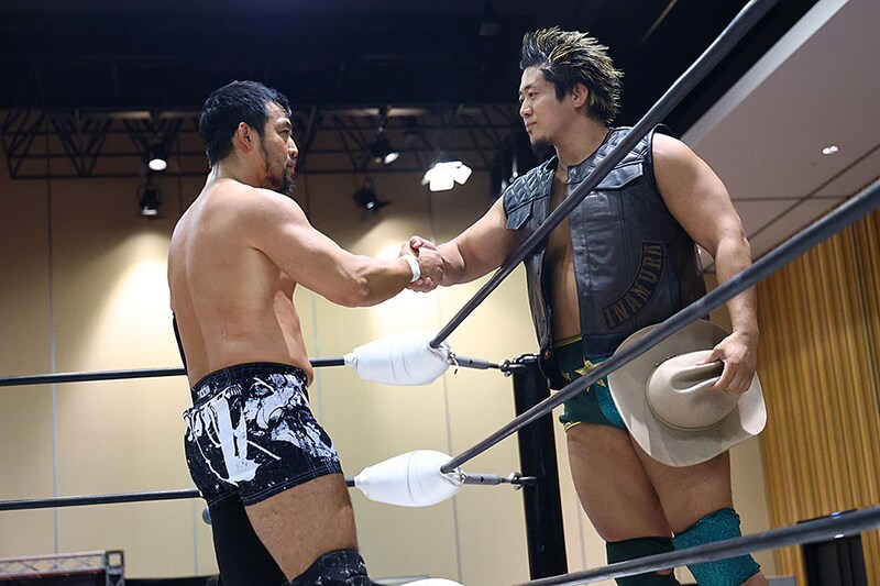 【NOAH】GHC戦へKENTA、Yoshikiともに完勝 “時代”めぐって「正々堂々」誓いの握手