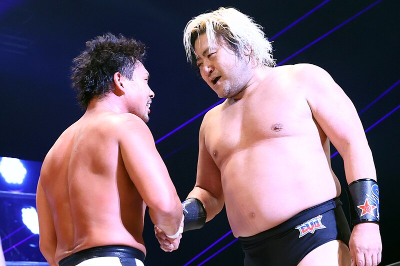 【GLEAT】諏訪魔が中嶋を真っ向粉砕 握手で遺恨清算、タッグ結成も浮上