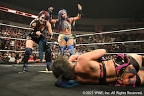 【WWE】アスカ&カイリがベイリー&ライラ撃破、女子タッグ王座に次週挑戦が決定