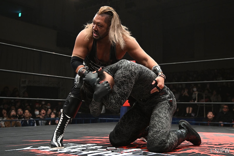 【新日本】EVILがシュンの共闘要請拒否 マスク剥ぎ&EVIL葬 「地獄の底をはいつくばっとけ」