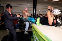 【NOAH】清宮酷似のマスクマン“ザ・リーヴマスク・プリンス"がTEAM NOAH興行に降臨 佐藤社長と共闘