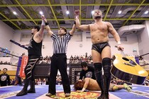 【新日本】フィンレー&ヒロム連敗 成田&SANADAが無法3勝目でB単独首位