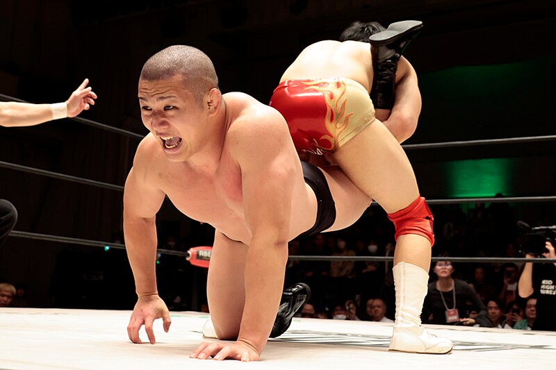 【NOAH】聖地大歓声…元教師・小柳勇斗がデビュー 「感謝の気持ちでいっぱい」