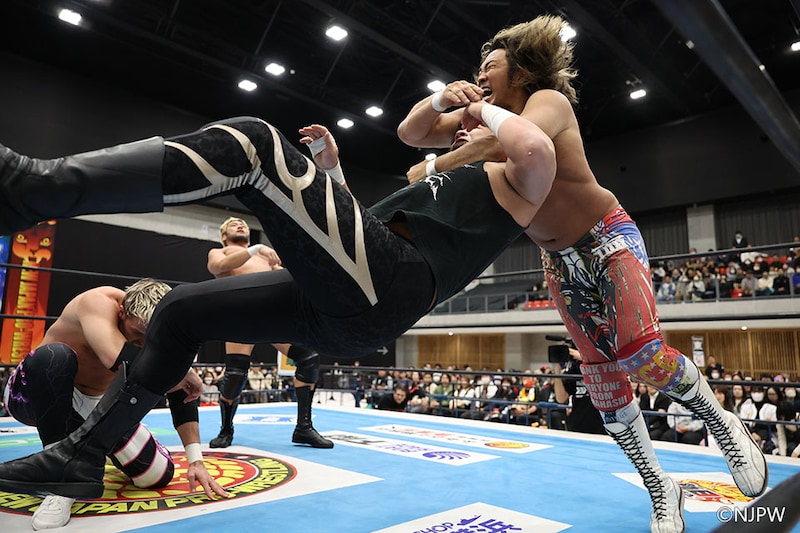 【新日本】棚橋が現役最後のリーグ戦出場を有終の美 ファンタズモに「俺が引退した後はギターを演奏してほしい」