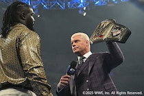 【WWE】統一WWE王者コーディが翌日王者対決へNXT王者オバ・フェミと対峙