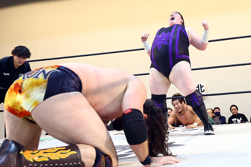 【NOAH】元日“英国巨漢王座戦”へ王者クロスがサクソン直接粉砕