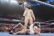 【WWE】マッキンタイアが統一WWE王座挑戦へ“地獄の3本勝負”を要求、受諾の王者コーディをクレイモア葬